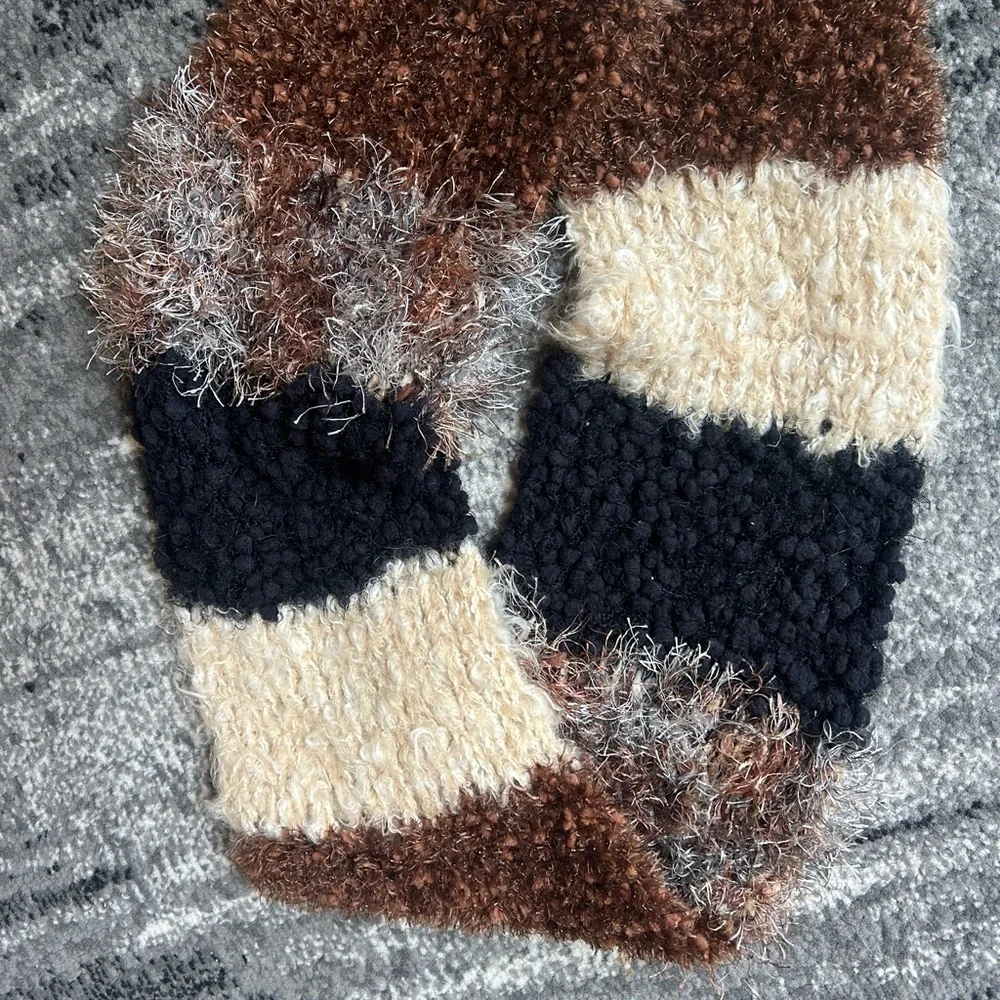 CEJON Chenille Knitted Neutral Color Block Scarf With Fringe At Ends